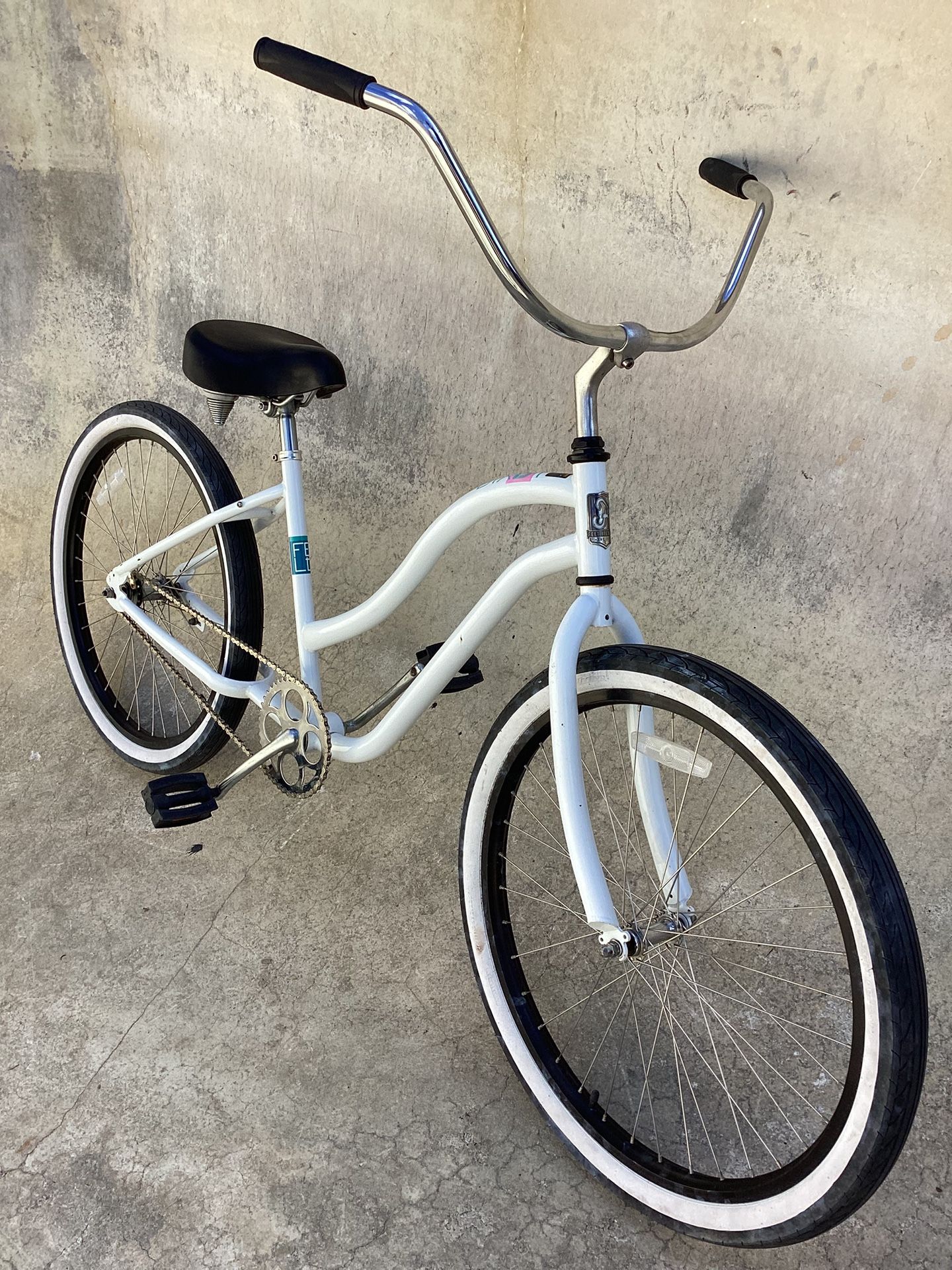 2015 Felt Bixby Womens 1-SP Cruiser Bike
