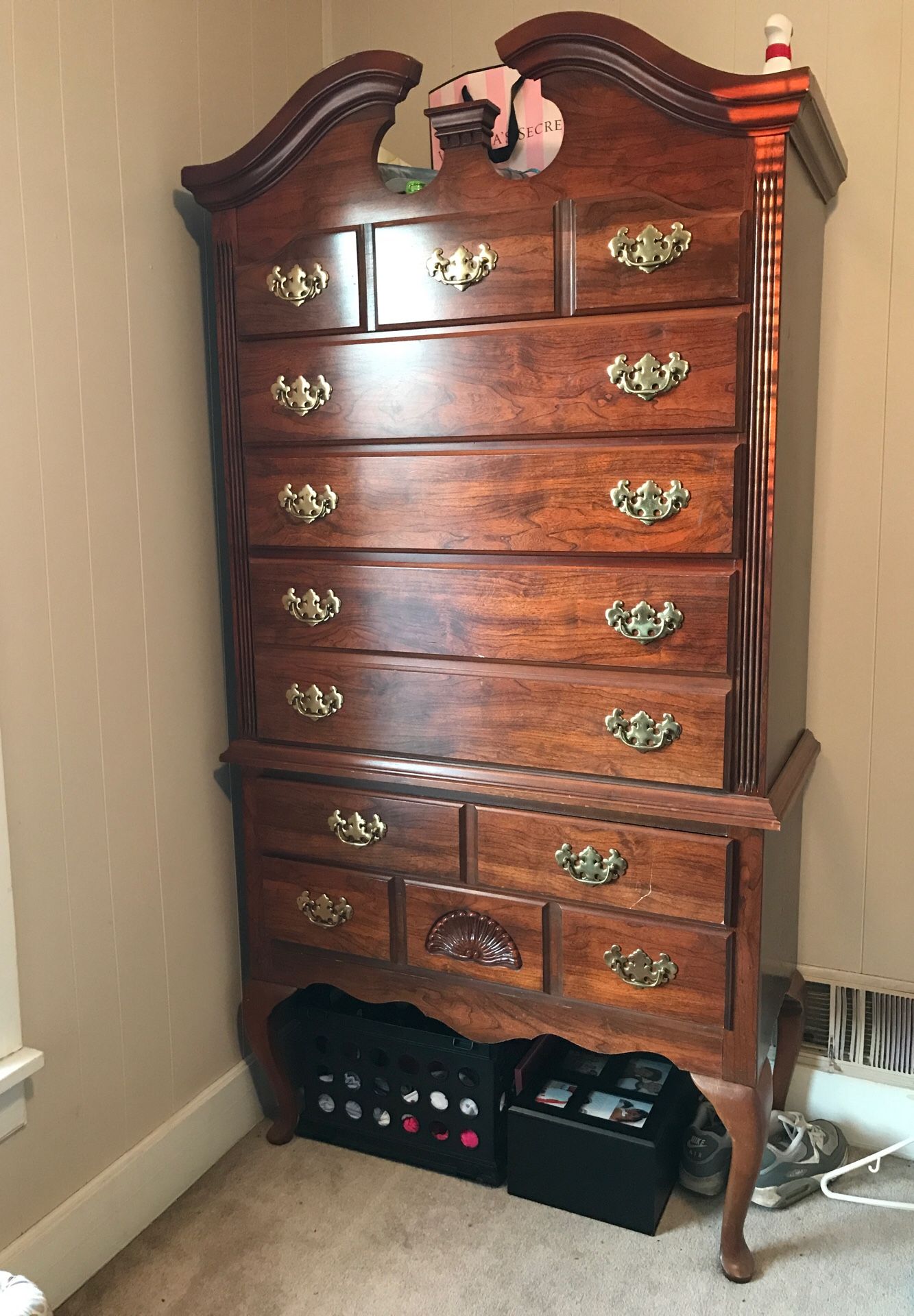 Dresser