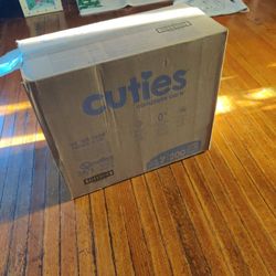 Cuties diapers size 7 count 200