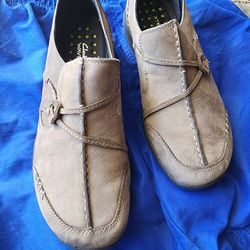 Women's Clarks Wave Walk Shoes 