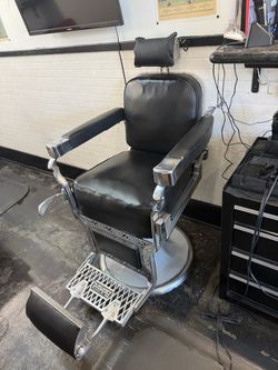 Barber chair