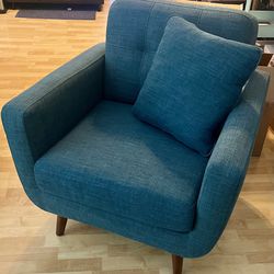 MCM Armchair / Chair / Cushioned Seat With Accent Pillow