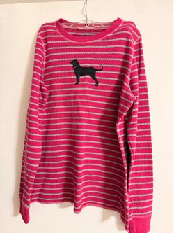 Long sleeve knit shirt