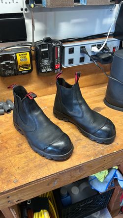 Redback station boots