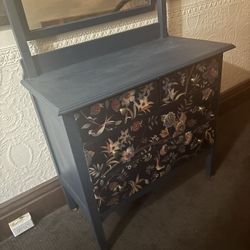 Four drawer dresser with mirror