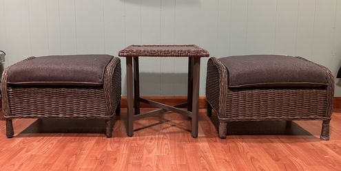Gray And Brown Cushioned Stool With Table