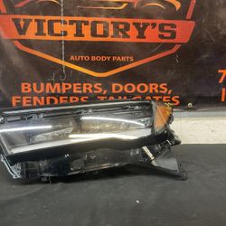 HONDA PILOT 2023-2024 LH HEADLIGHT OEM