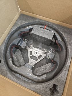 BRAND NEW 2003-2009 Nissan 350Z Fairlady Z Real Carbon Fiber Steering Wheel
