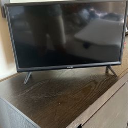 Vizio Tv 24”