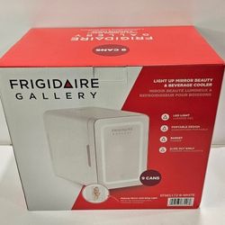 Frigidaire Gallery Light Up Mirror Beauty & Beverage Cooler