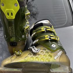 Salomon Ski Boots 28