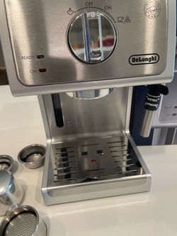 Delonghi Professional Coffee Maker and Milk Steamer