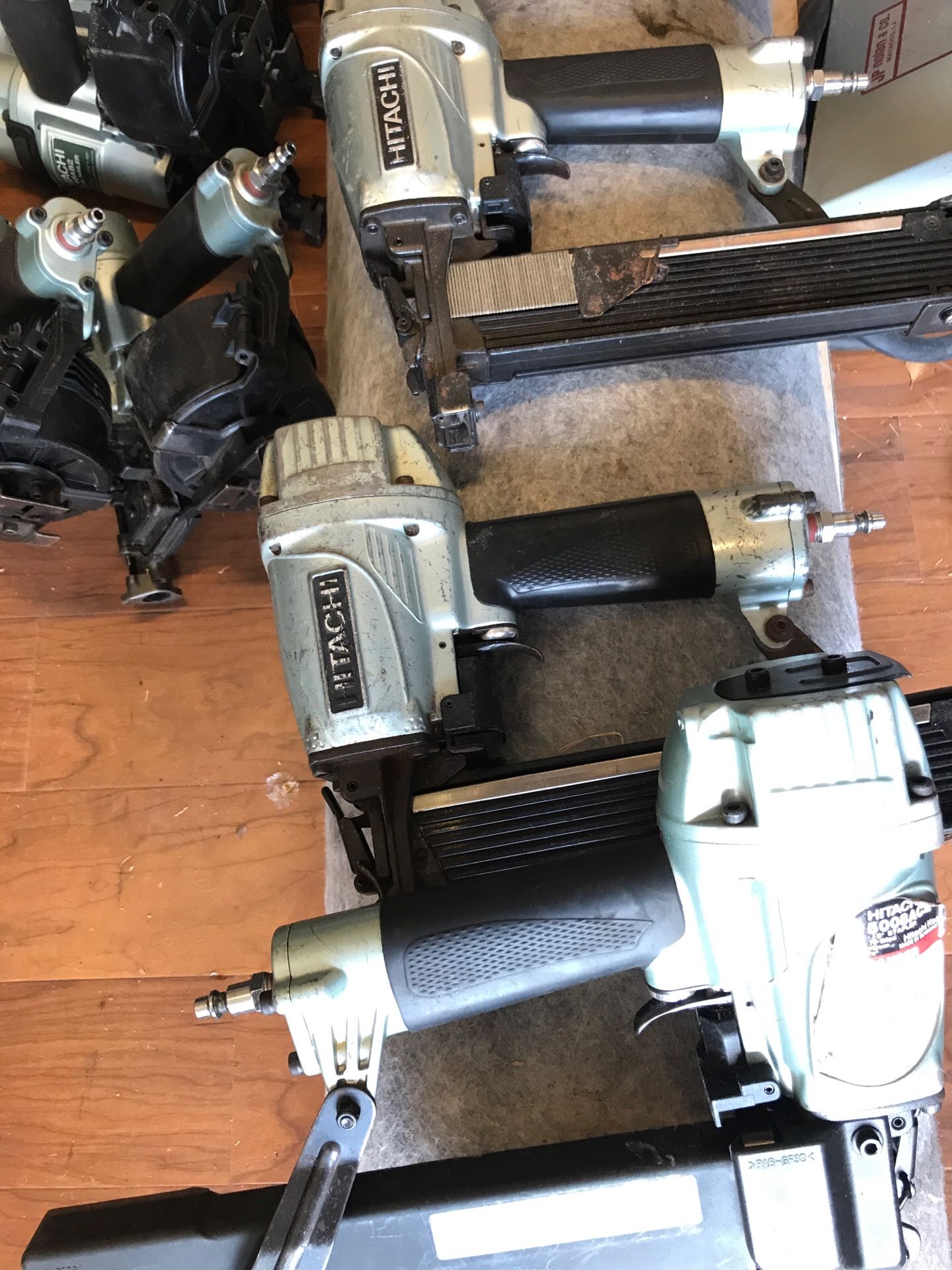 Hitachi framing gun hitachi roof coil nailers hitachi shake staple guns with makita gasoline air