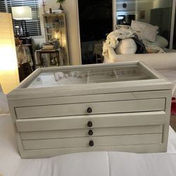 jewelers box