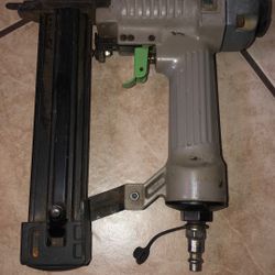 Pistola Para Clavos De Carpinteria