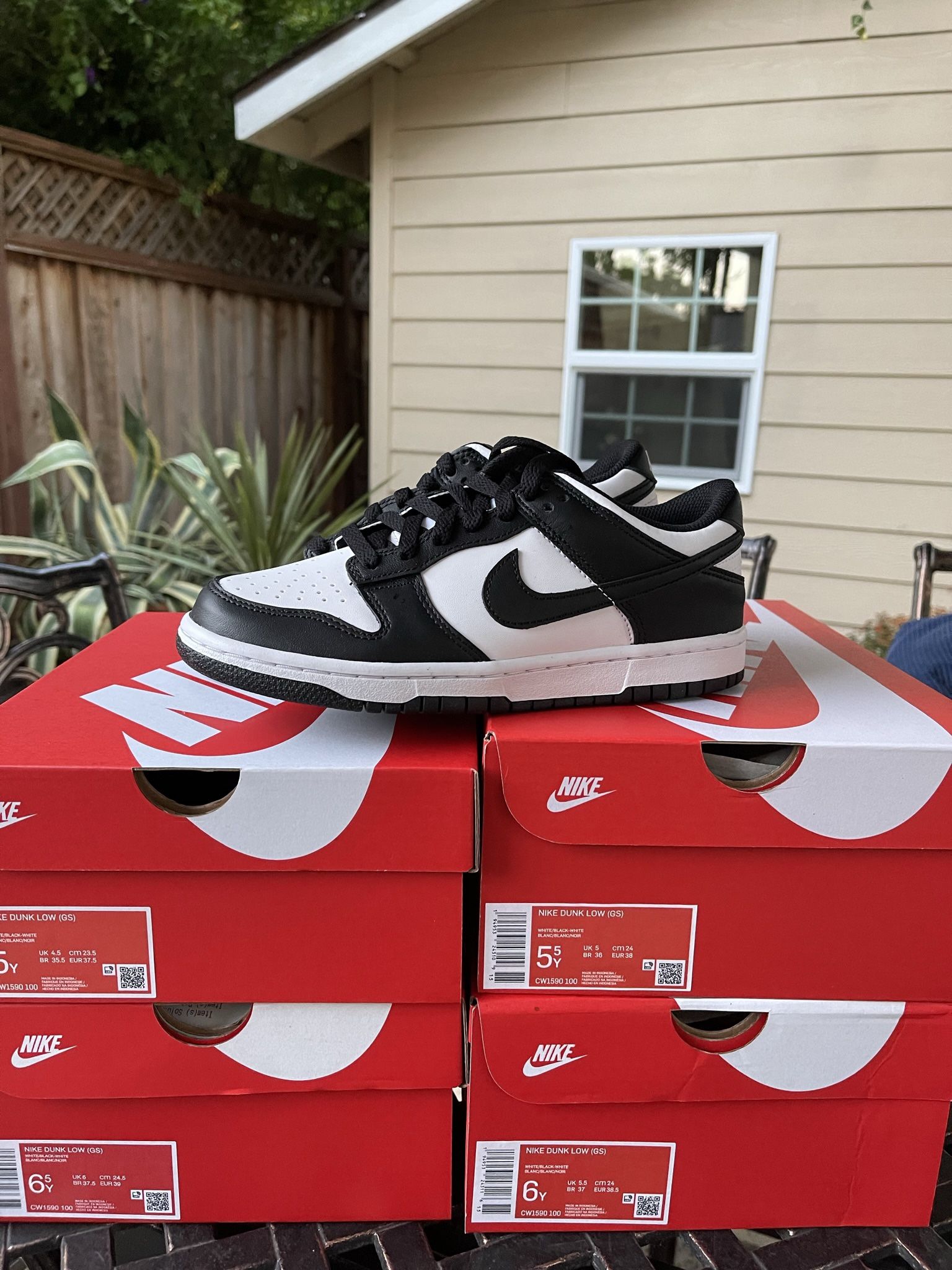 Nike Dunk Low Retro Panda White Black GS Size's 5,