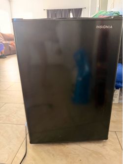 Mini fridge