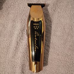 WAHL TRIMMER __ THE CLIPPER IS A PLUS