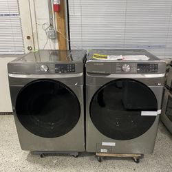 SAMSUNG. WASHER. AND. DRYER. SET. 