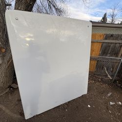 Snug Top fiberglass truck bed cover