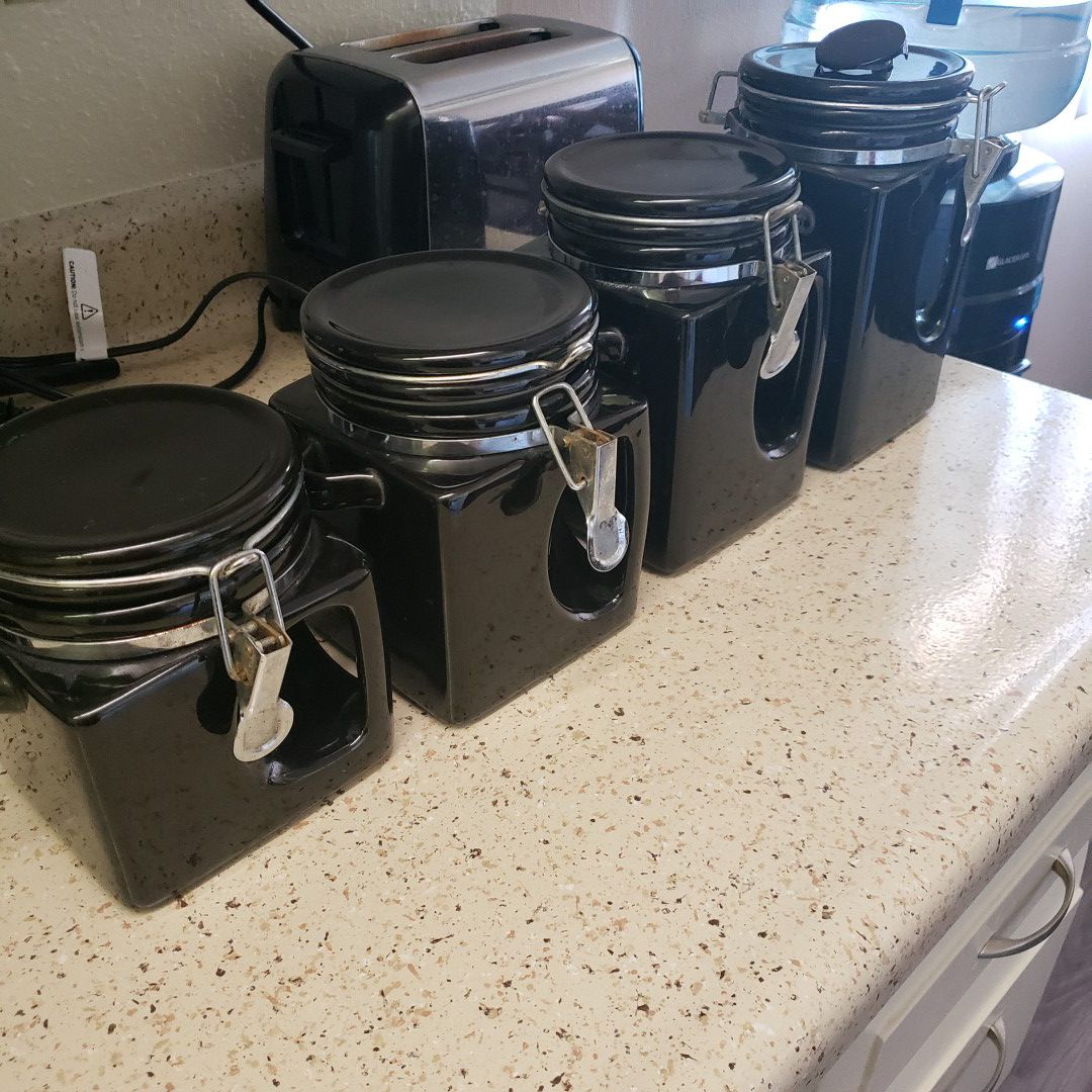 4 piece kitchen Canisters