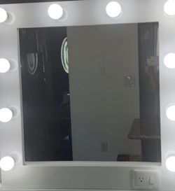 Vanity Mirror 