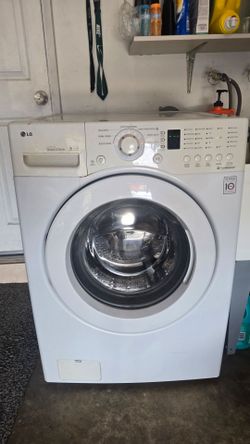 LG Washer & Dryer Set
