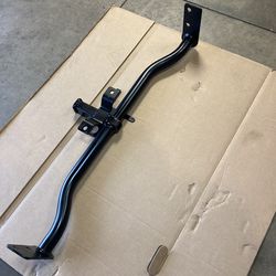 Trailer Hitch For 2005 To 17 Equinox