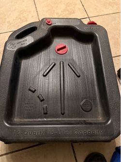 Oil drip pan