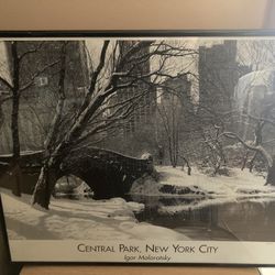 New York City, black and white picture and black frame