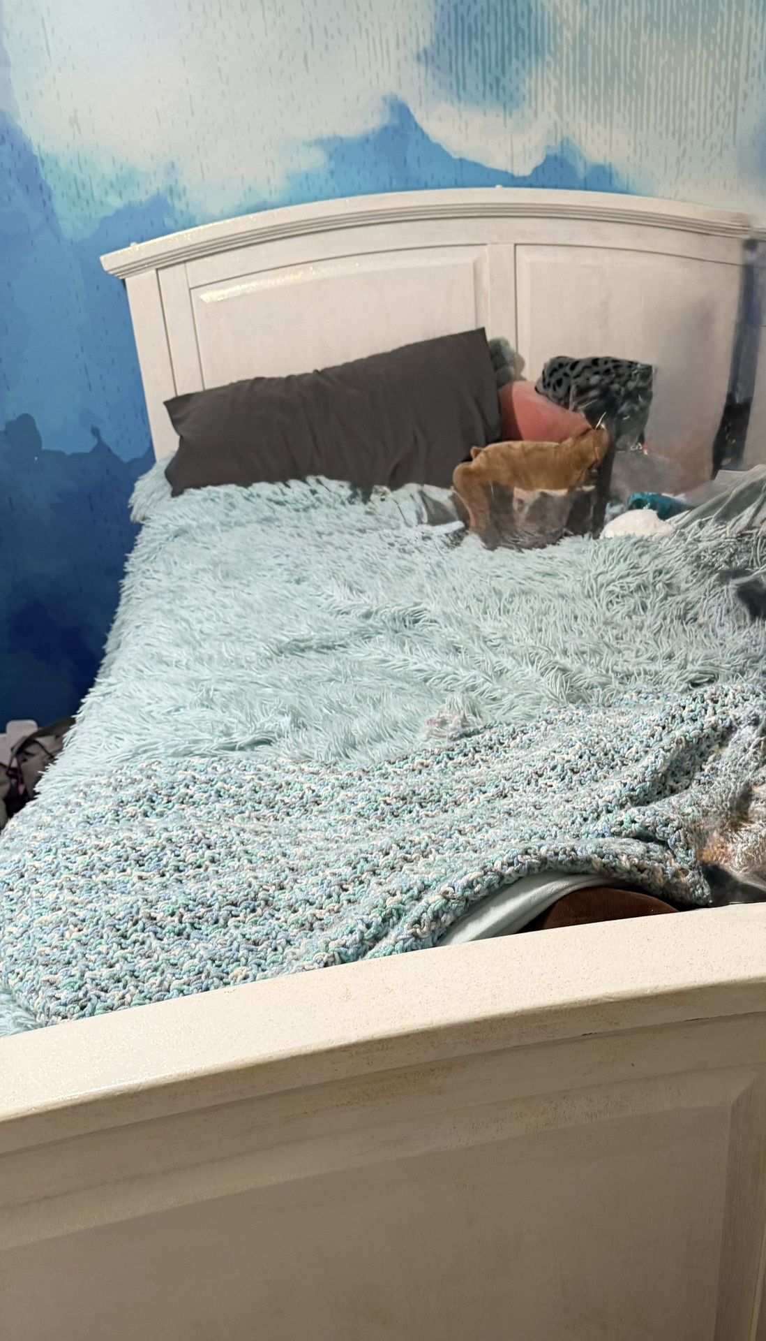 Queen Bed Frame & Dresser Set