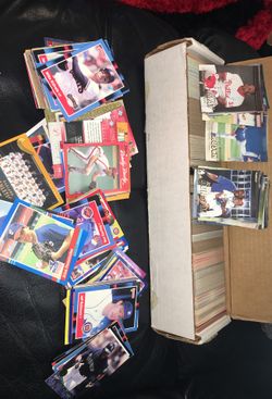 Baseball cards lot