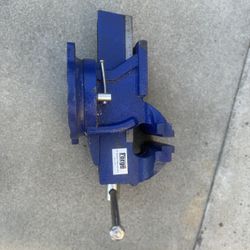 Forge 5” Swivel Vise