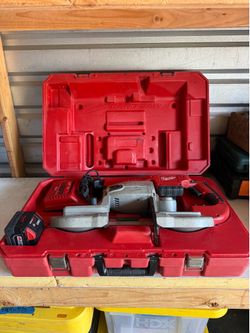 Milwaukee Portable Band Saw
