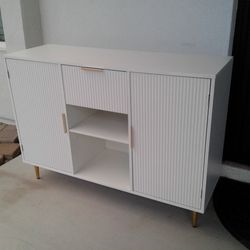 Tv Stand Entertainment Center Console Table  47 W X 16 L X 34 H Inches 