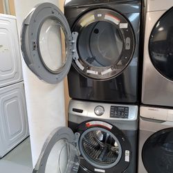 Used In Excellent Condition Samsung Front Load Washer And Stackable Gas Dryer Set In Black Stainless Steel 
