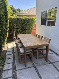 Crate & Barrel Batten Natural Teak Extendable Outdoor Dining Set