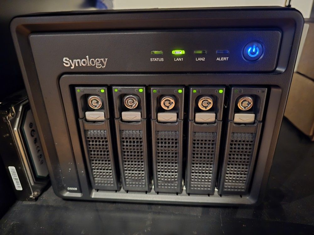 Synology Ds508 With 6.5 TB