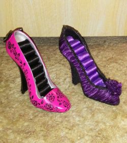 New - Darling High Heel Ring Organizers! 👡