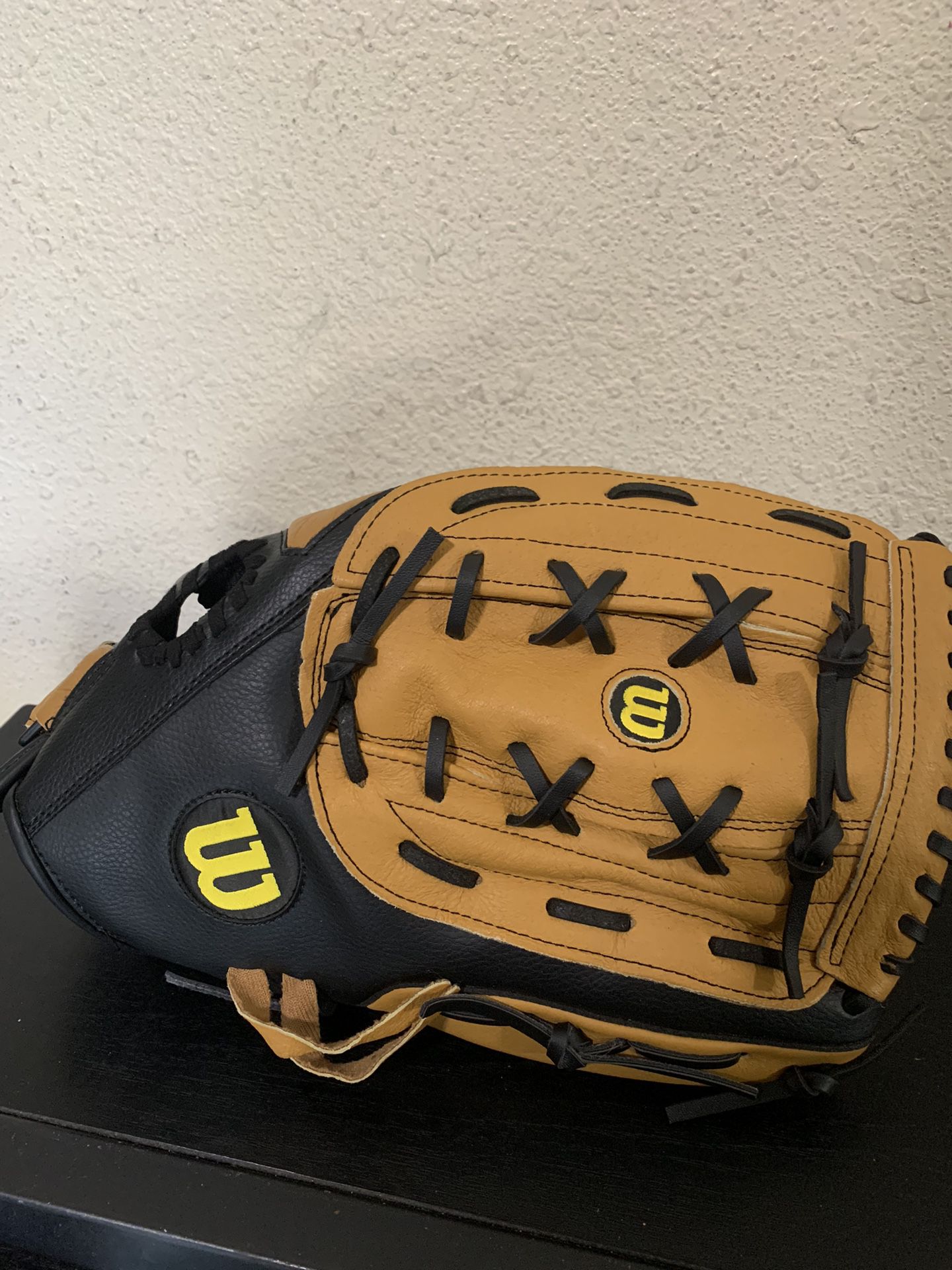 14” softball glove 
