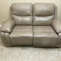 POWER LEATHER LOVESEAT WITH USB PORTS/BOTH SIDES