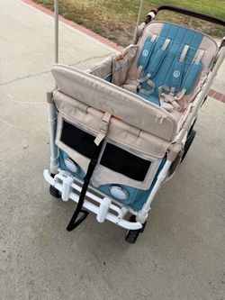WonderFold Volkswagen VW bus Stroller Wagon (4-Seater)