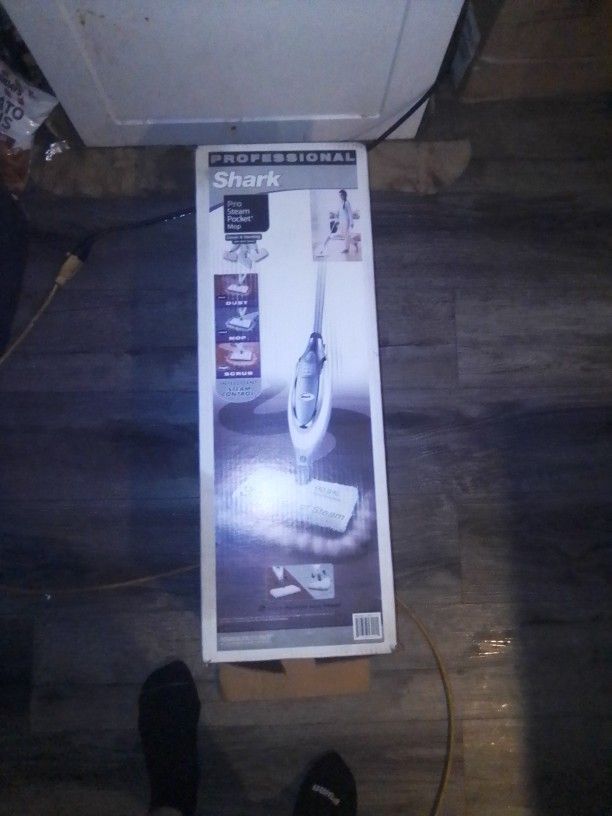 Shark Pro steam pocket Mop
