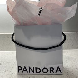 Pandora Charm - “Friends are the Family you choose” Will Ship Best Offer