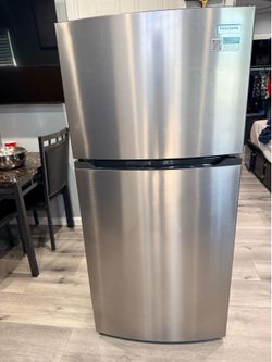 Frigidaire refrigerator