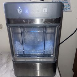Nugget Ice Maker 80$