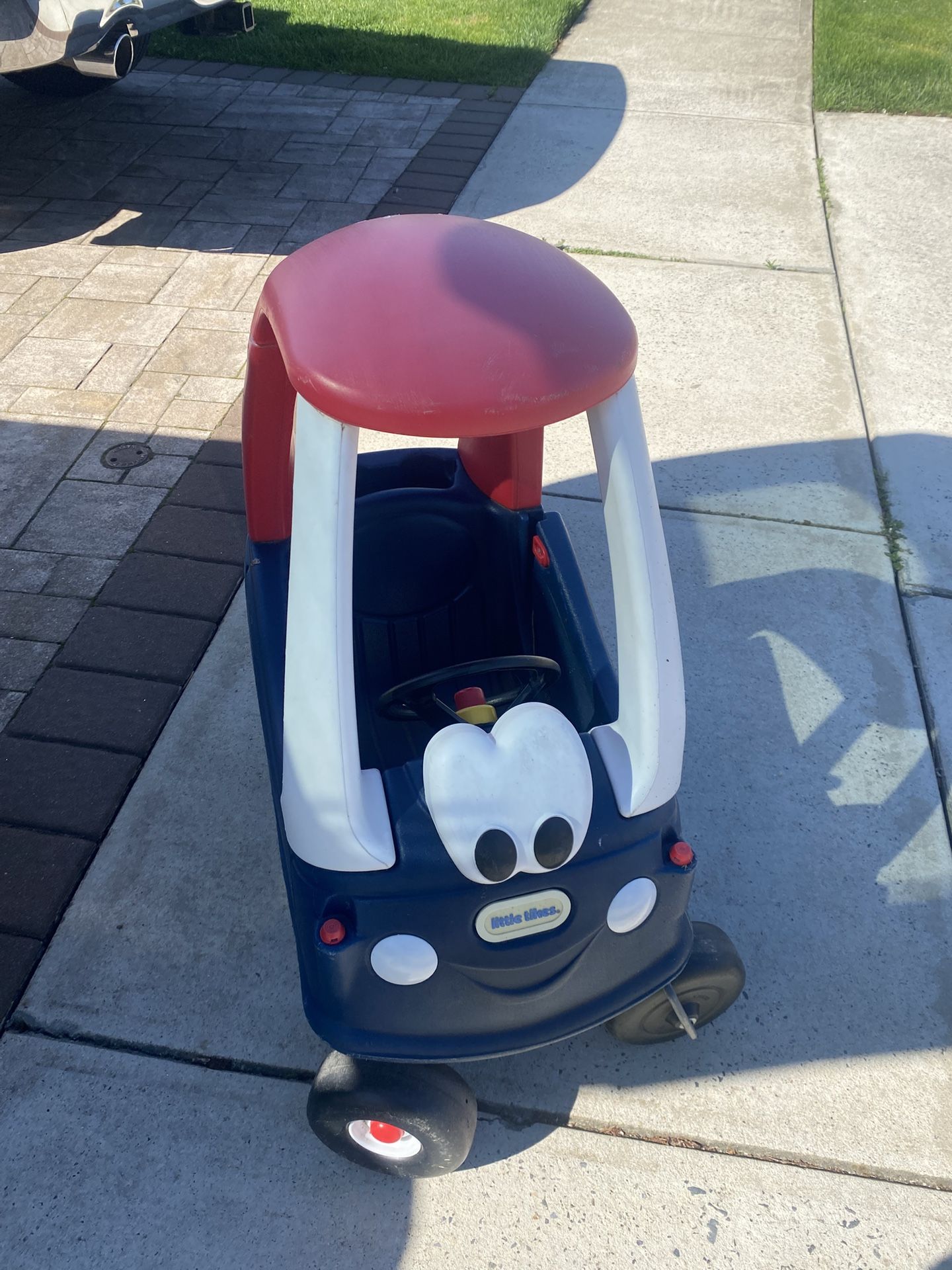 Little tykes outdoor push car