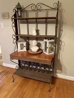 Bakers/wine rack
