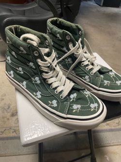 Vans SK8-Hi Sandy Liang; embroidered Floral High-Top Sneakers