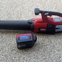 Toro Flex-Force 60-volt 605-CFM 157-MPH Battery Handheld Leaf Blower 4 Ah Battery Includet